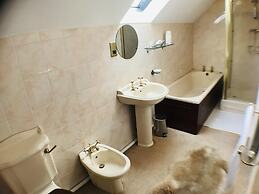 2 Bed Barn Alton Towers Chatsworth Polars Peaks