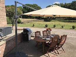 2 Bed Barn Alton Towers Chatsworth Polars Peaks