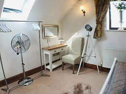 2 Bed Barn Alton Towers Chatsworth Polars Peaks