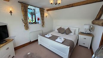 Barn-sleeps 4-parking-near Alton Towers/peak Dist