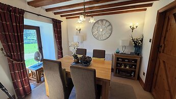 Barn-sleeps 4-parking-near Alton Towers/peak Dist