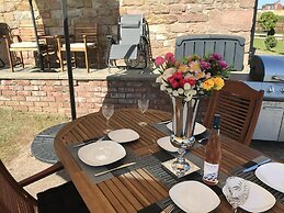 2 Bed Barn Alton Towers Chatsworth Polars Peaks