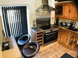 2 Bed Barn Alton Towers Chatsworth Polars Peaks