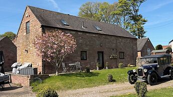 Barn-sleeps 4-parking-near Alton Towers/peak Dist