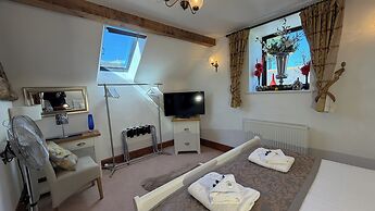 Barn-sleeps 4-parking-near Alton Towers/peak Dist