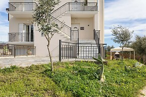 Altamira Holiday Apartment - 6 People Veranda With Views