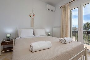 Altamira Holiday Apartment - 6 People Veranda With Views