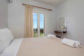 Altamira Holiday Apartment - 6 People Veranda With Views