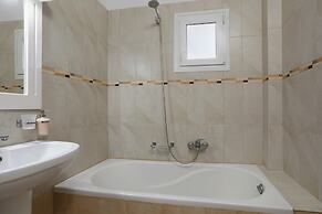 Altamira Holiday Apartment - 6 People Veranda With Views