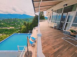 GOLDEN SUNSET batumi