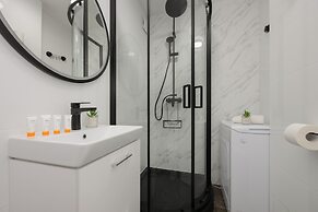 Unique Apartment With Balcony by Renters