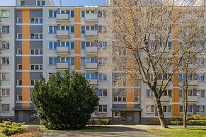 Unique Apartment With Balcony by Renters