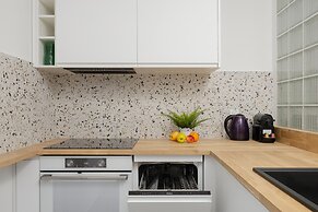 Unique Apartment With Balcony by Renters