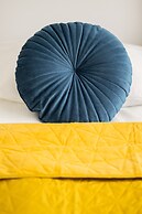 Unique Apartment With Balcony by Renters