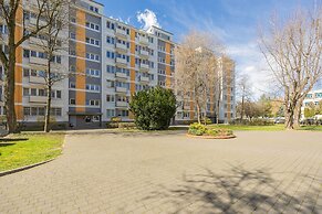 Unique Apartment With Balcony by Renters
