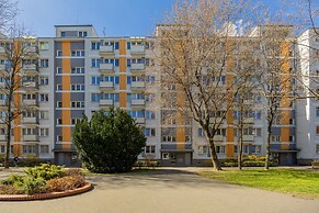 Unique Apartment With Balcony by Renters
