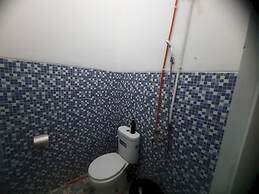 OYO 93870 Damai Guest House Cirebon