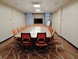 Trademark Suites at Enaki Town