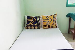 SPOT ON 93879 Wunut Homestay Syariah