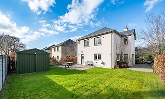 Spacious Home to Sleep 6 Just a Short Stroll From Kenmare