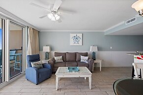 Pelican Beach 2009 1 Bedroom Condo