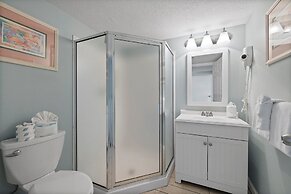 Pelican Beach 2009 1 Bedroom Condo