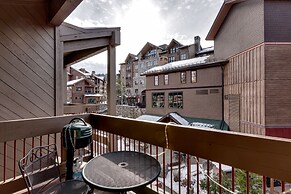 Lofted Retreat in The Village! by RedAwning Save 10% on 3 Nights, 15% 