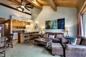 Lofted Retreat in The Village! by RedAwning Save 10% on 3 Nights, 15% 