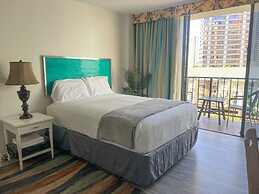 Homey Aqua Palms Studio Condo by RedAwning