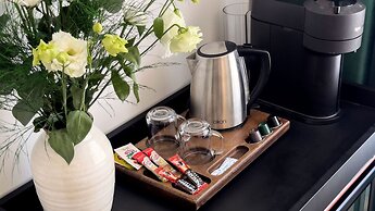 Luff Living Adult Only (+12)