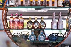 Luff Living Adult Only (+12)