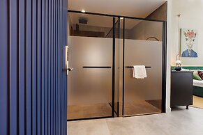 Luff Living Adult Only (+12)