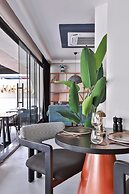 Luff Living Adult Only (+12)