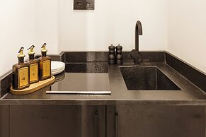 Luff Living Adult Only (+12)