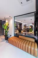 Luff Living Adult Only (+12)