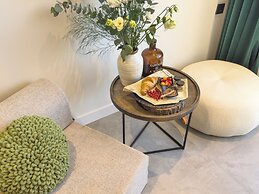 Luff Living Adult Only (+12)