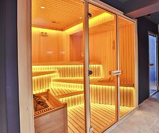 Luff Living Adult Only (+12)