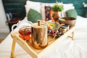 Luff Living Adult Only (+12)