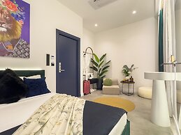 Luff Living Adult Only (+12)