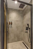 Luff Living Adult Only (+12)