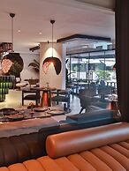 Luff Living Adult Only (+12)