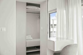 Phaedrus Living: Limassol Seaside Residences 06