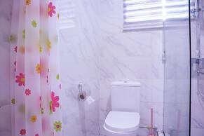 Ajah - Duplex - Sleeps 4 - Pool - Parking
