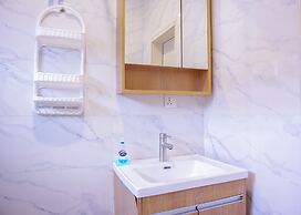 Ajah - Duplex - Sleeps 4 - Pool - Parking