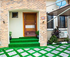 Ajah - Duplex - Sleeps 4 - Pool - Parking