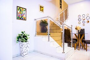 Ajah - Duplex - Sleeps 4 - Pool - Parking