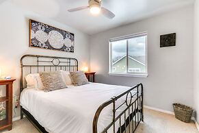 Spokane Valley Home w/ Fire Pit - 1 Mi to Trails!