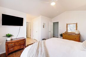 Spokane Valley Home w/ Fire Pit - 1 Mi to Trails!