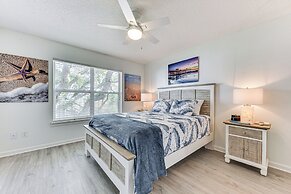 Fernandina Beach Townhome, Steps to Public Beach