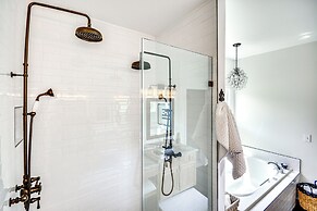 Bright & Elegant Home in High Point w/ Deck!